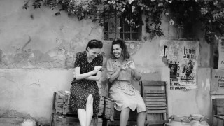 Vignette du film Il reste encore demain