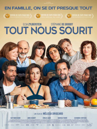 Tout nous sourit Tout nous sourit